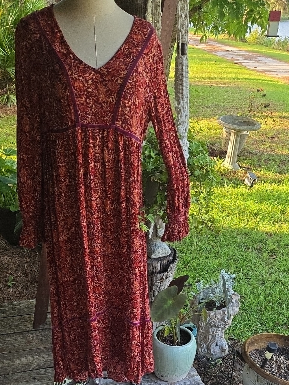 New Directions Burgundy Velvet Trim Peasant Dress Size 8